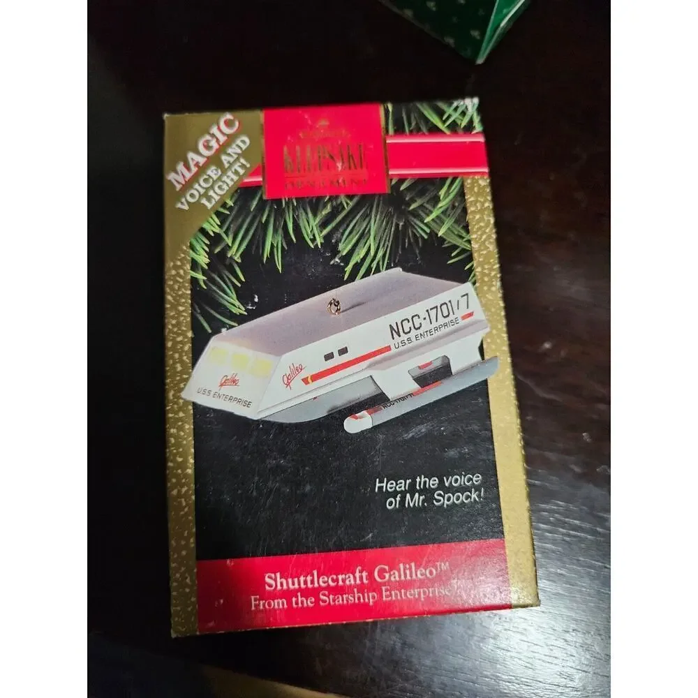 HALLMARK STAR TREK SHUTTLECRAFT GALILEO KEEPSAKE CHRISTMAS ORNAMENT